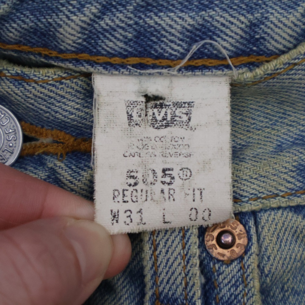 Vintage 2000 Levis 505 Regular Fit Denim Shorts Size 31 Light Wash Distressed - Picture 5 of 16